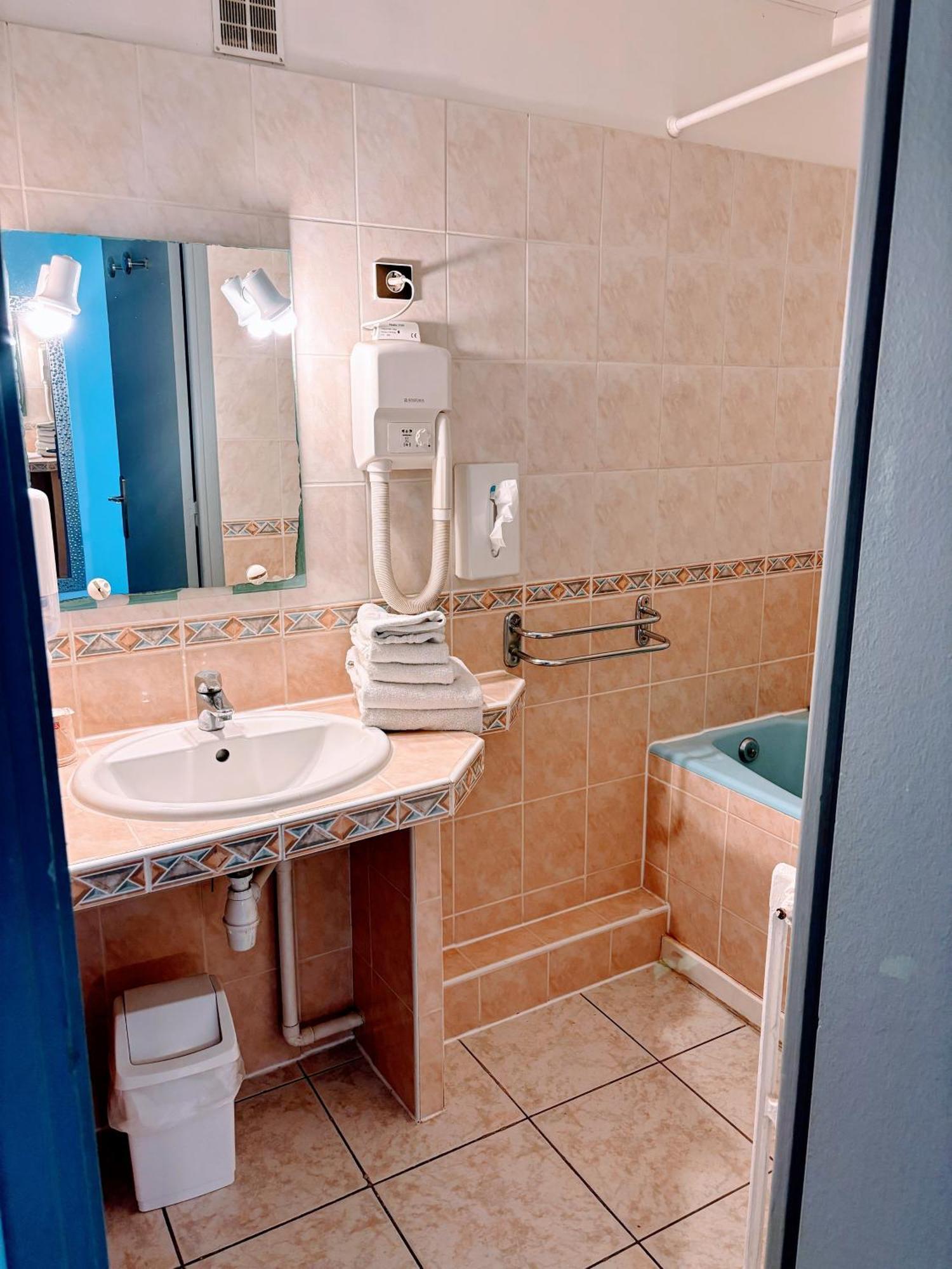 Brasilia Hotel Palavas-les-Flots Exterior photo